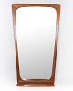 Mirror in teak with shelf of Danish design from the 1960s.
5000m2 showroom.
