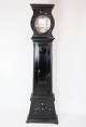 Grandfather clock of black painted wood, in great antique condition from the 1790s.5000m2 showroom.
